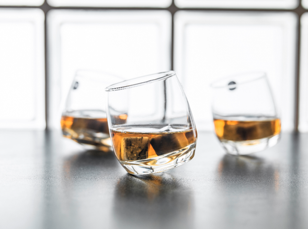 6-x-Bar-Rocking-Whisky-Glas-Whiskey-Trinkglas-Glaese.png