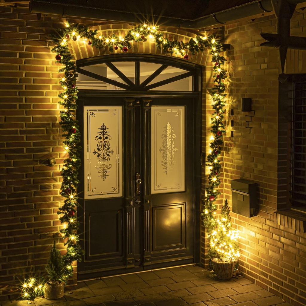 [2519] Tannengirlande 5m mit 80 LED Lichterkette und roten goldenen Kugeln